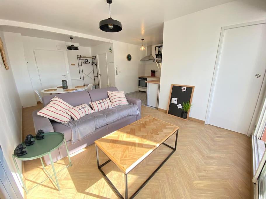 ラ・ロシェルPlein Charme Aux Minimes Terrasse Calme + Parkingアパートメント エクステリア 写真