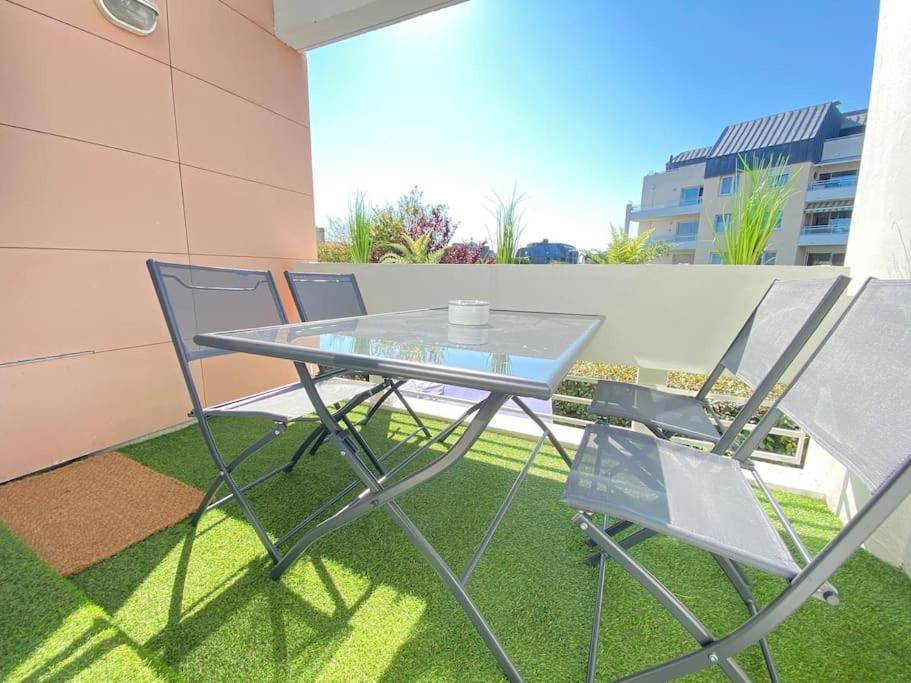 ラ・ロシェルPlein Charme Aux Minimes Terrasse Calme + Parkingアパートメント エクステリア 写真